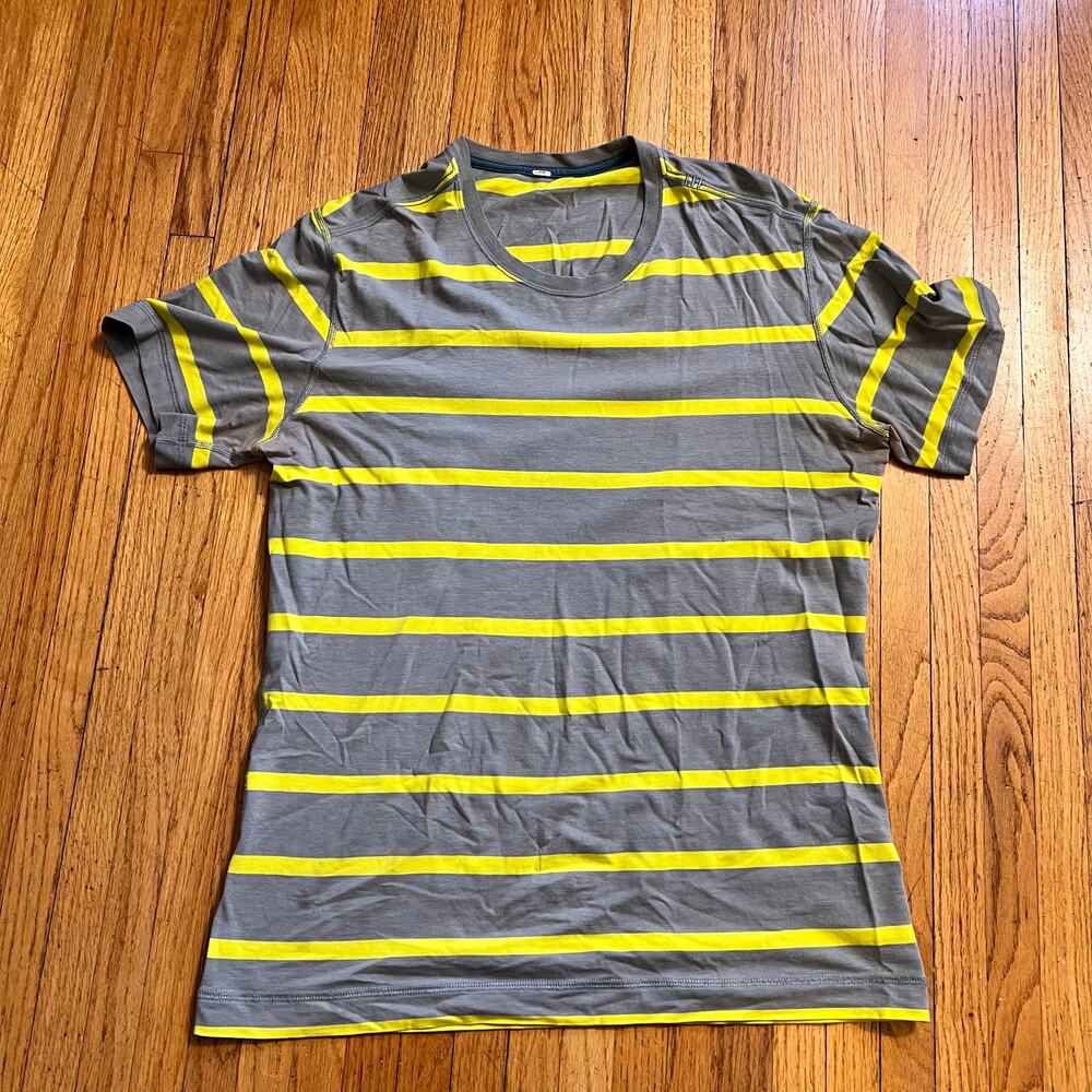 Lululemon Shirt Mens Medium ? crew Striped Tshirt Performance Active **